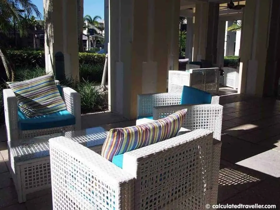 Boca Raton Marriott at Boca Center - Review Outdoor Patio