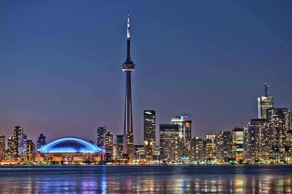 Where to Take a Date in Toronto - CN Tower