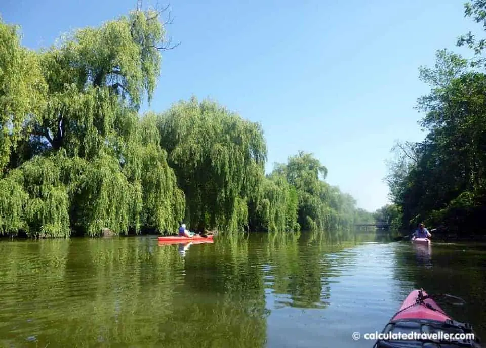 Kayak à Ellicott Creek NY avec Paths Peaks & Paddles