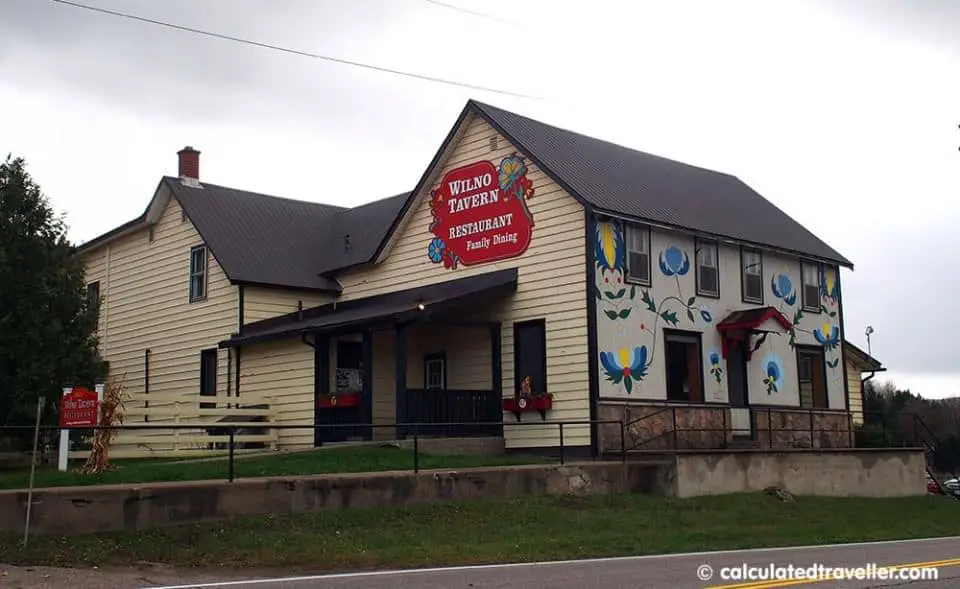 Exterior view Wilno Tavern
