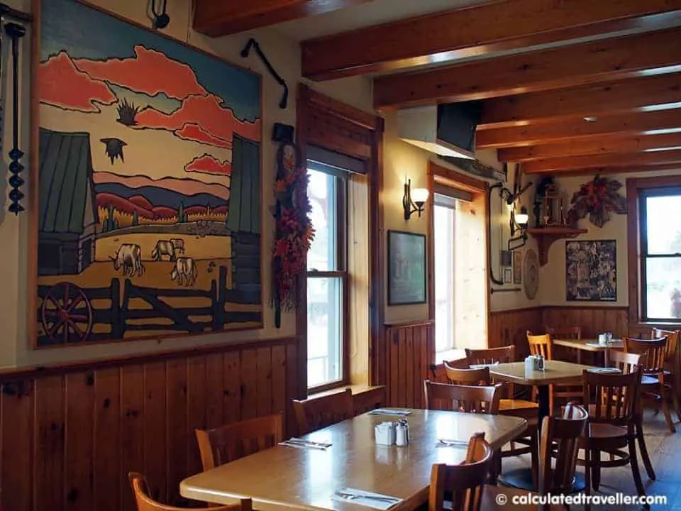 Interior view Wilno Tavern