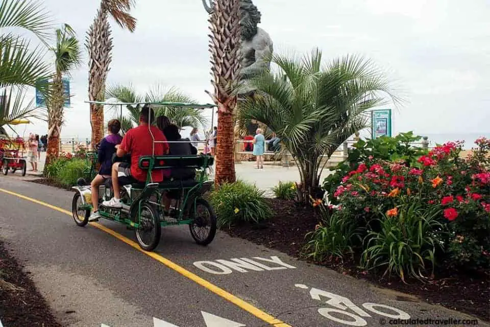 Guide pour louer un vélo en vacances en Virginie. Conduire un Surrey à Virginia Beach. Voyageur calculé