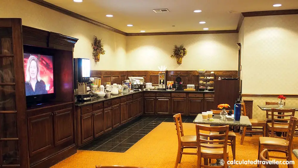 Texan Charm at The Country Inn and Suites by Radisson Amarillo Texas - Breakfast area