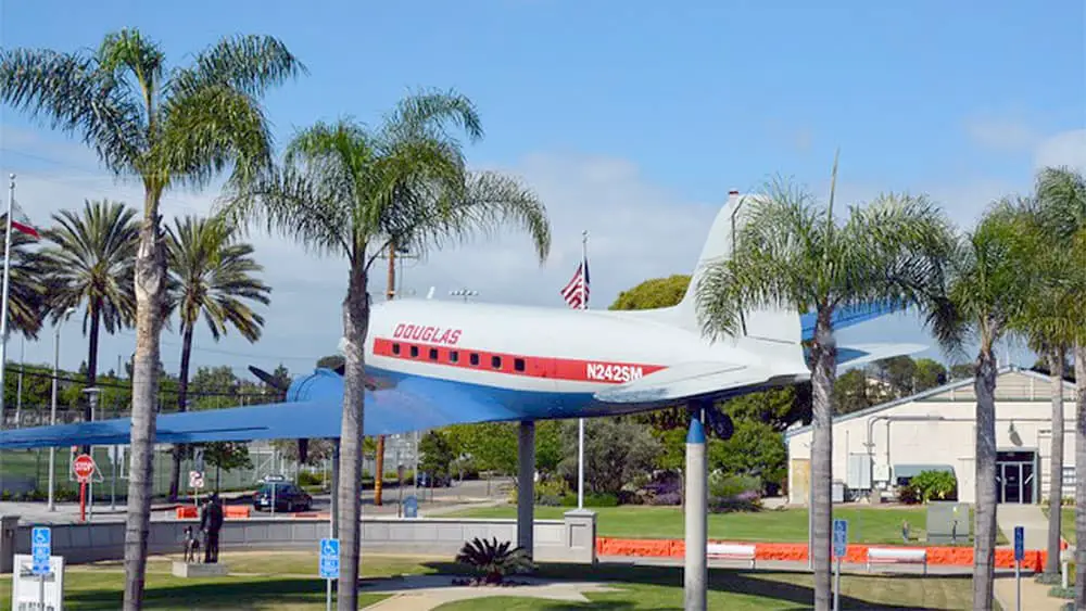 Aviation Museums Around the World - Museum of Flying