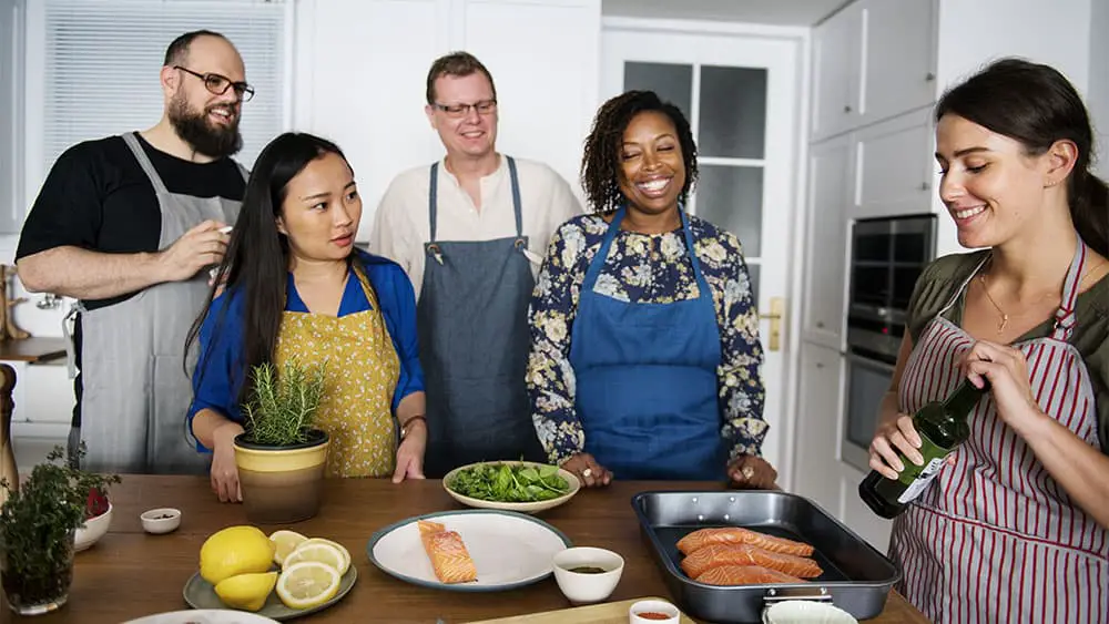 9 Tips for Simply Uncomplicated Solo Travel - Cooking Class