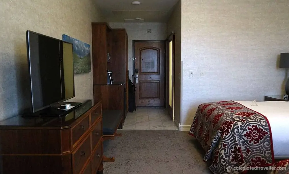 Allegretto Vineyard Resort Room