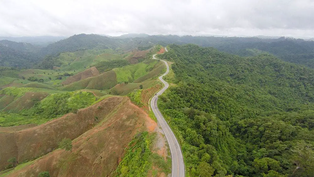 curved mountain road