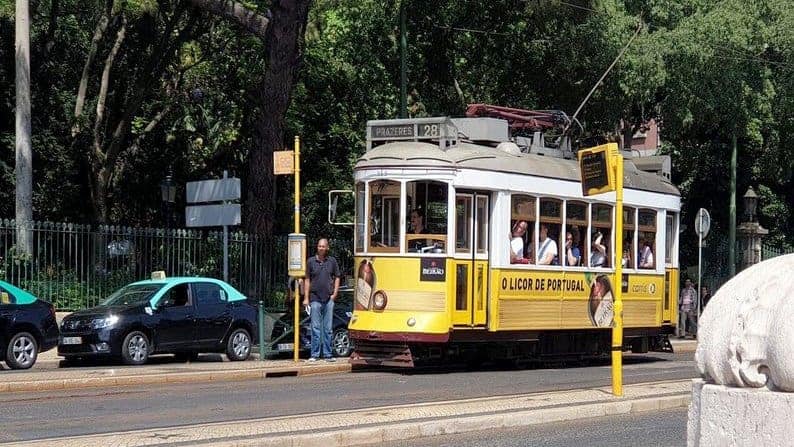 Tram 28